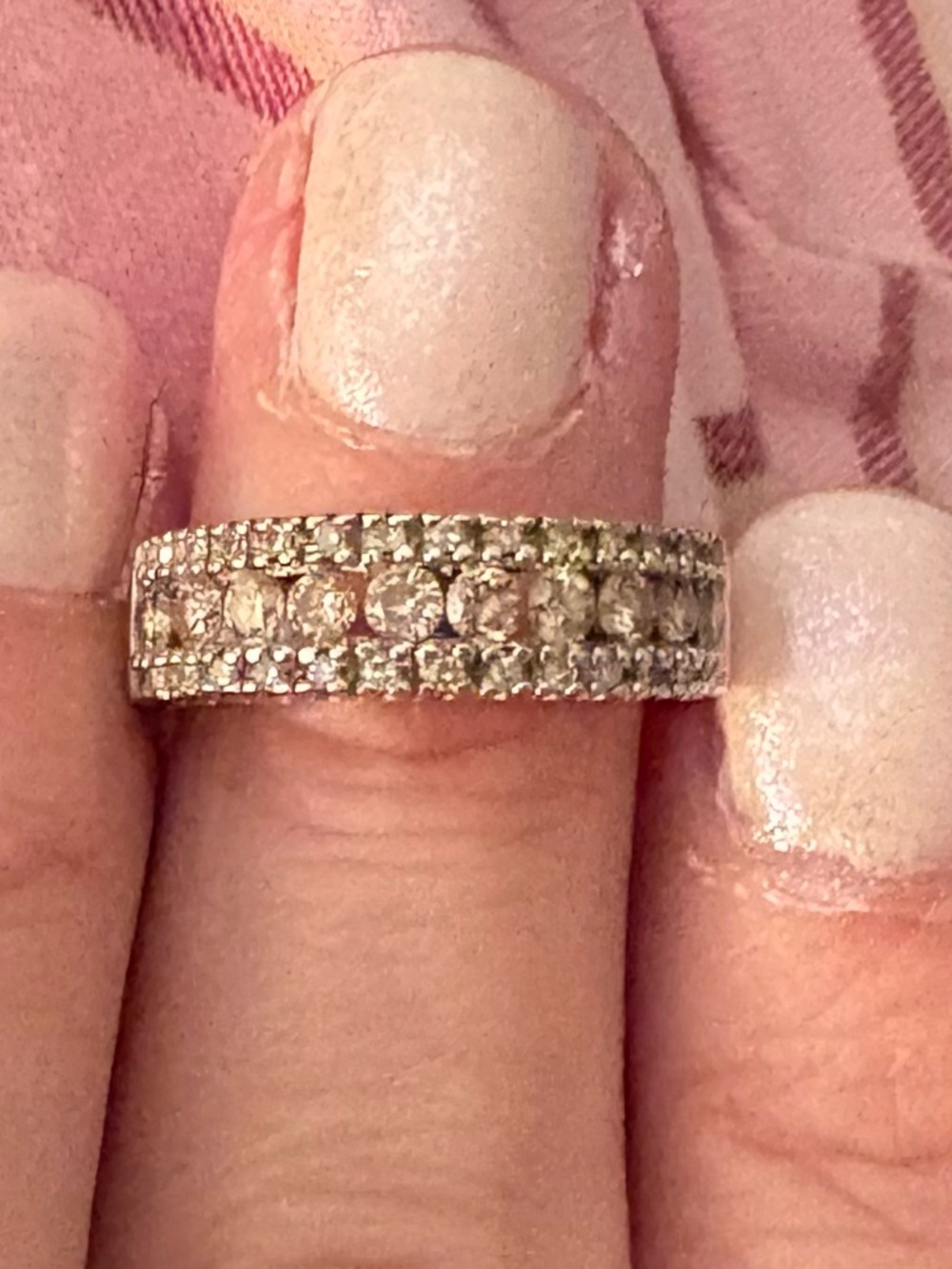 White and Champagne Diamonds in White Gold Size 6.5 - Picture 6 of 7